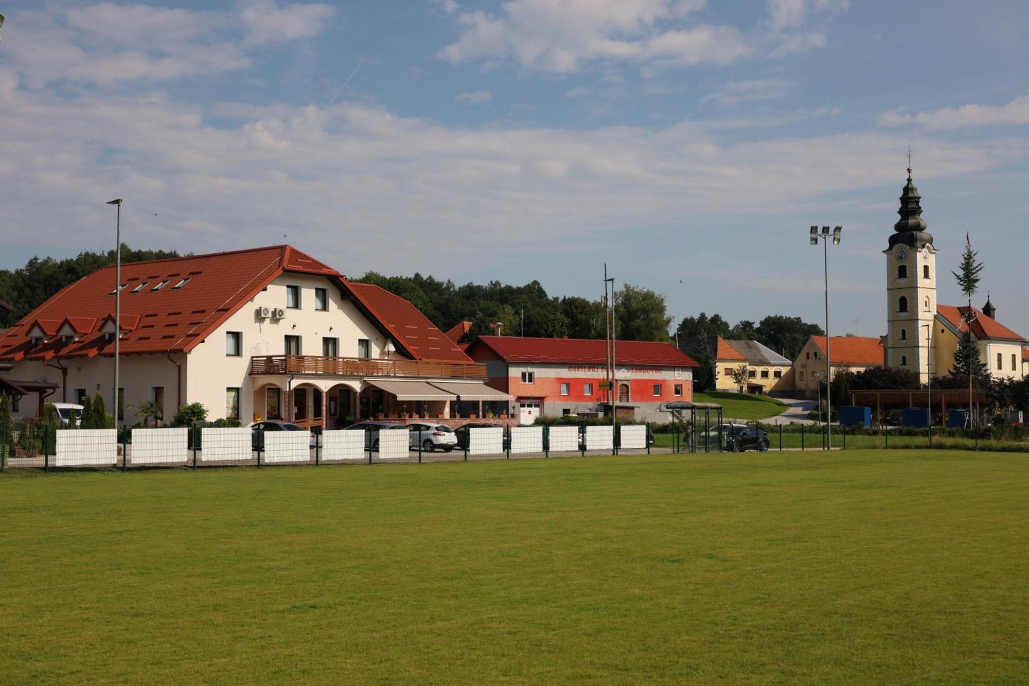 Apartments Vila Leska Zgornji Leskovec Extérieur photo